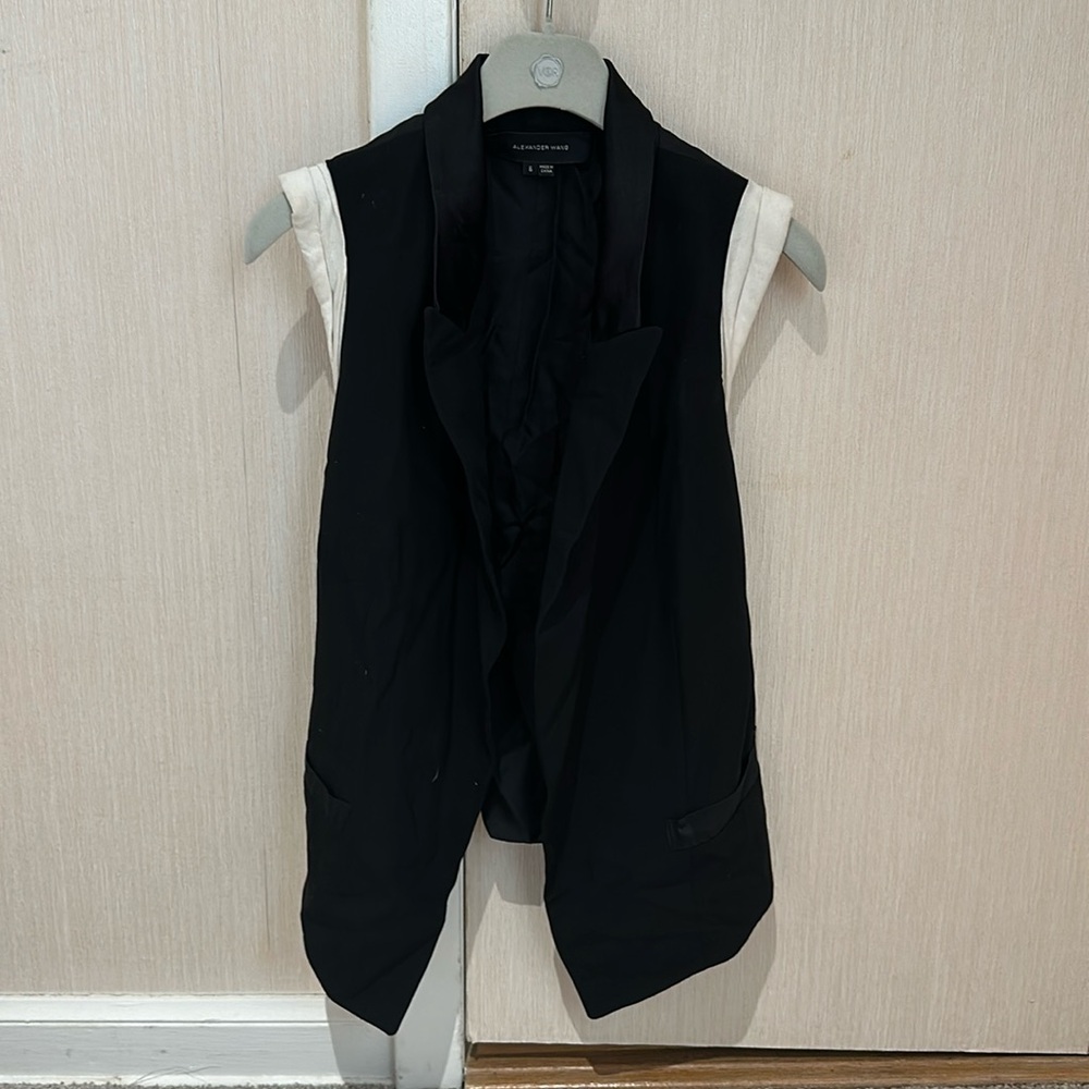 Alexander Wang Black Sleeveless Silk/ Wool Blend Open Front Vest - mint